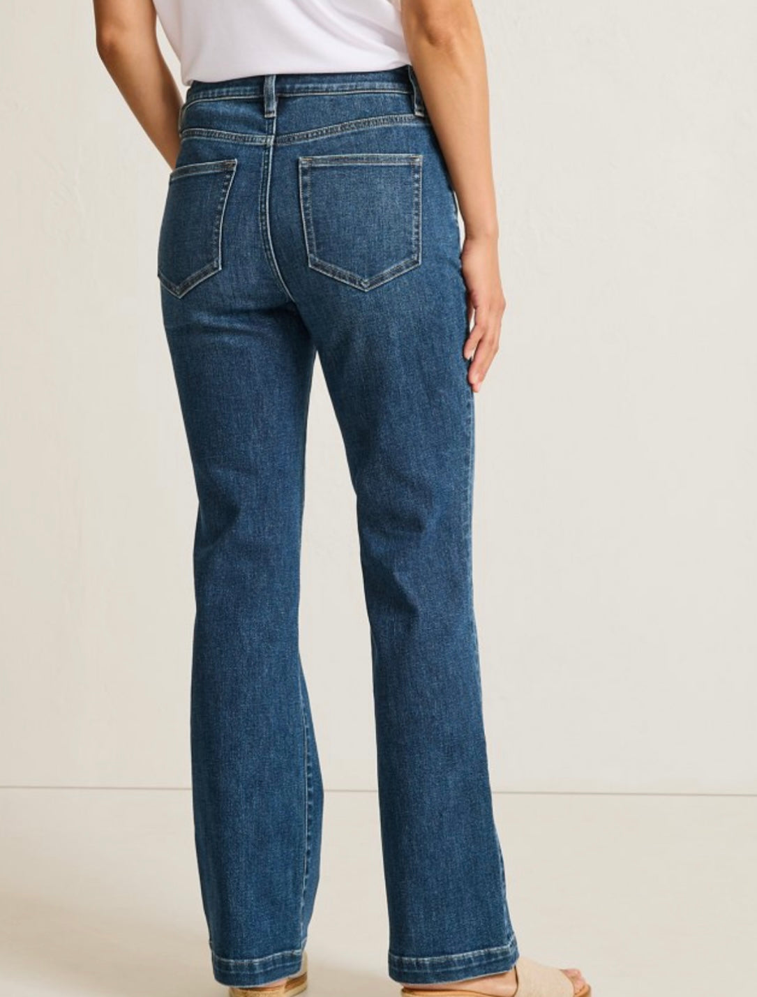 Mid Rise Flare Jean