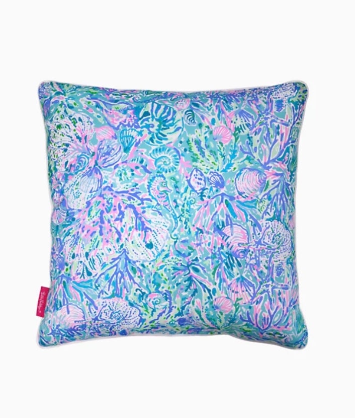 Indoor/Outdoor Medium Pillow